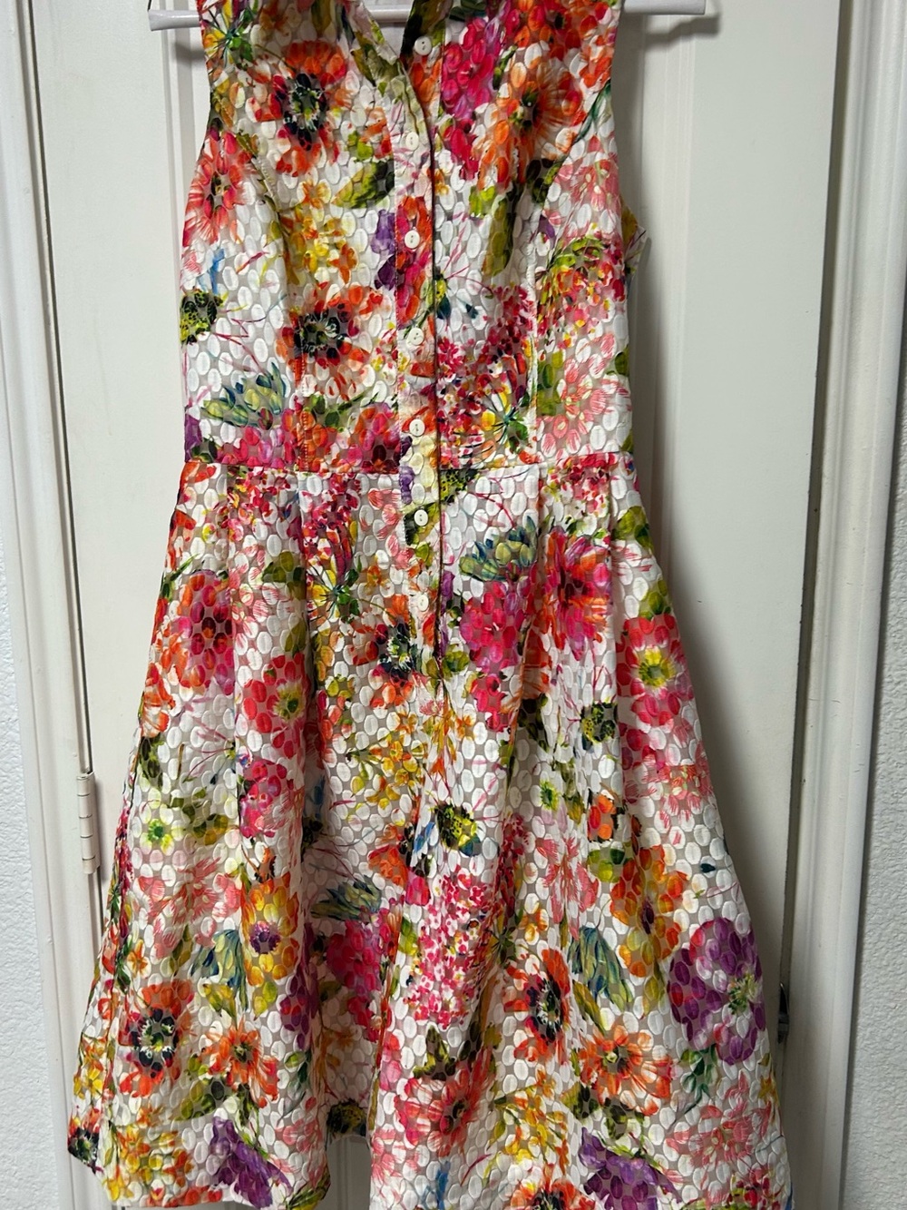 Teri Jon women’s with whiteFloral Button-Front Dress with Multi-Color Blooms